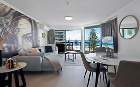 Top Floor Unit With Beach Access